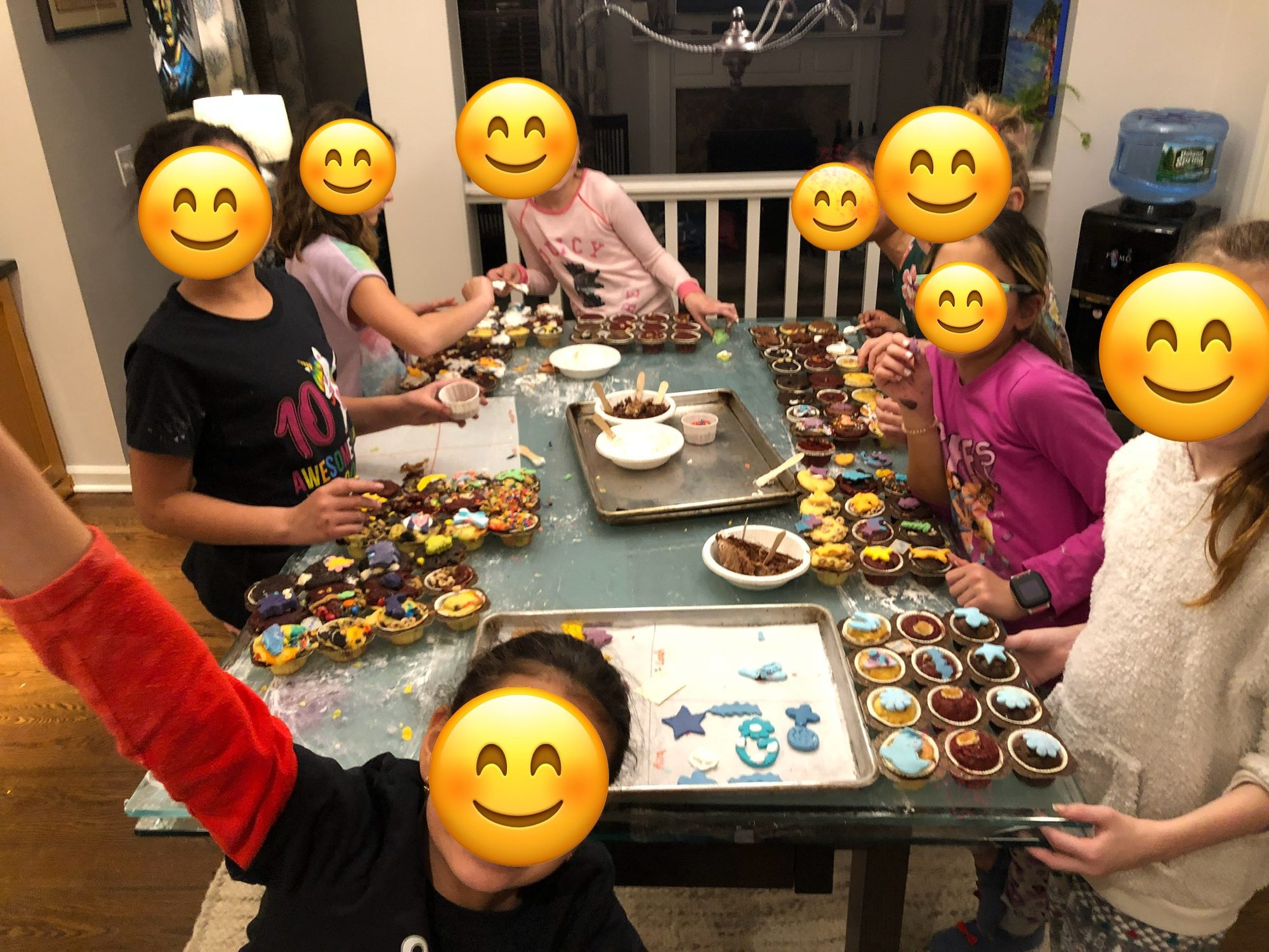 Cupcake decorating party